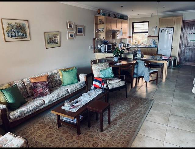 2 BEDROOM TOWNHOUSE FOR SALE IN NEWLANDS